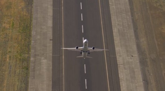 Видео вертикального взлета пассажирского Boeing стало хитом YouTube