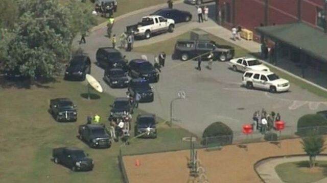 Во время стрельбы в школе в Южной Каролине пострадали двое детей и учитель
