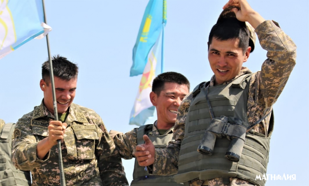 Служу Республике Казахстан!