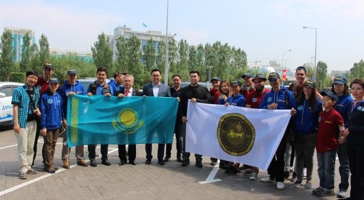 Автоэкспедиция в честь 25-летия Независимости Казахстана стартовала в Астане
