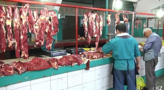 На рынках Шымкента начали усиленную проверку мяса