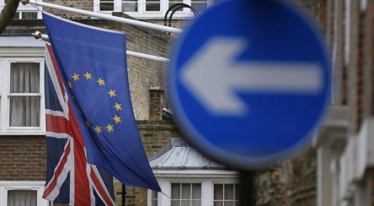 Ускорить переговоры о выходе из ЕС призвали нового премьера Британии