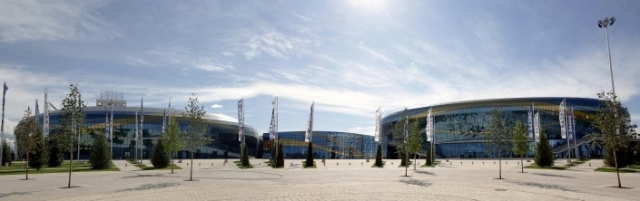 В Алматы завершилось строительство Ледового дворца